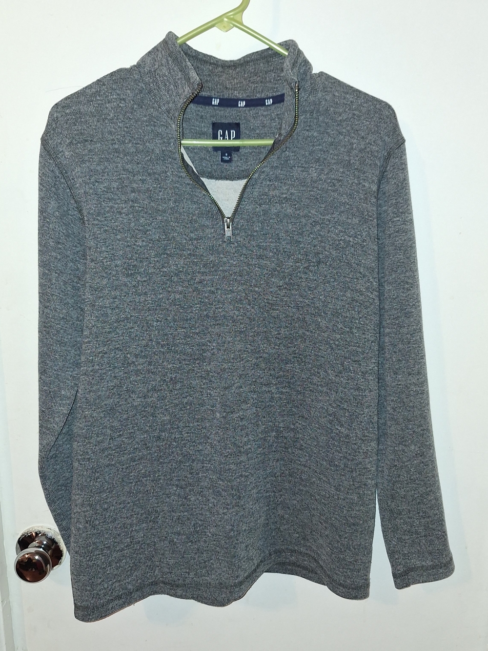 GAP Men's Heather Gray Half-Zip Pullover Sweater